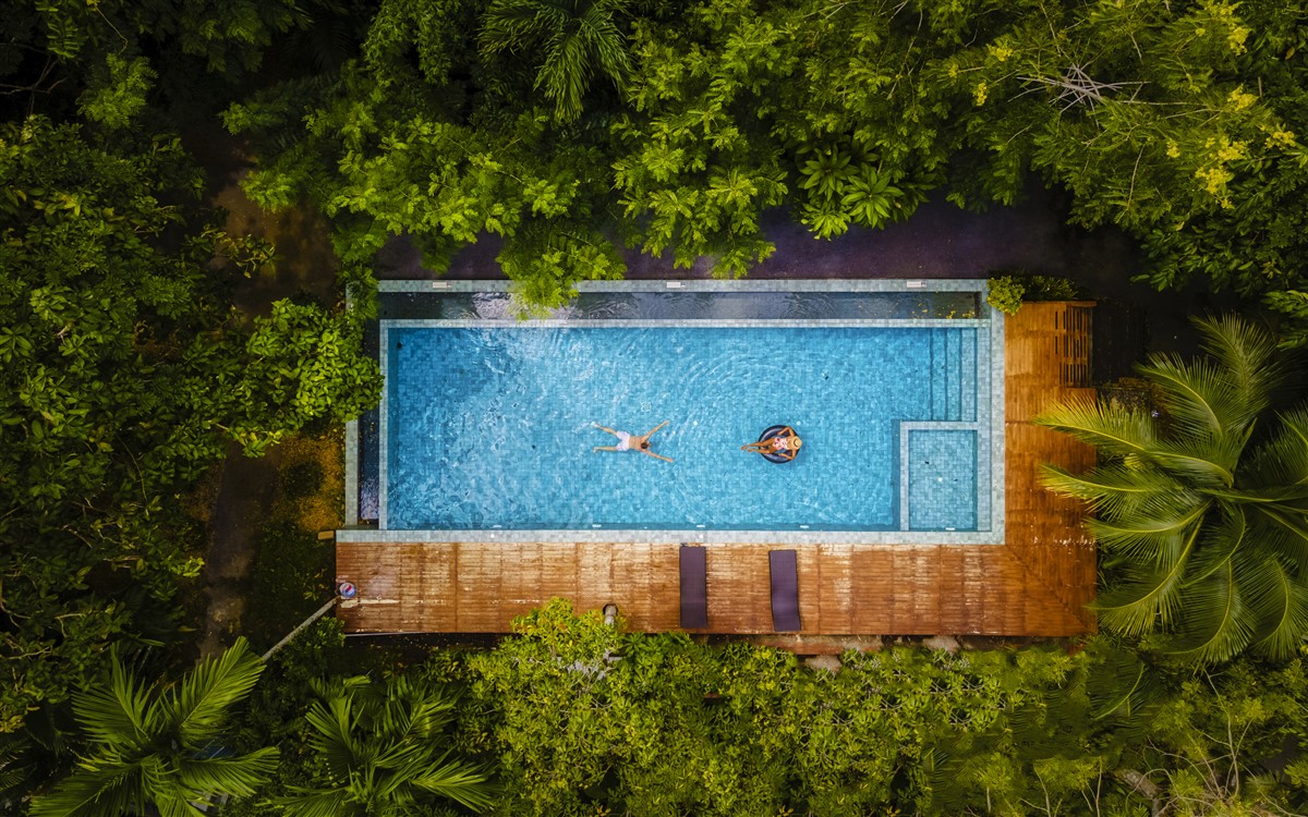 pourtour de piscine